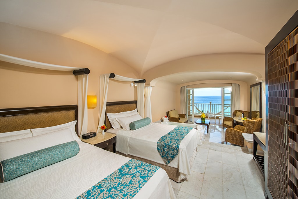 All rooms at the Palace have ocean views and balconies.