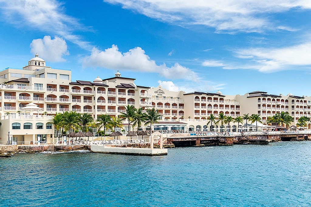 The resort's dive center is located adjacent to the pier, so there's never a long walk with gear.