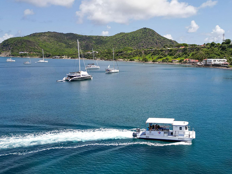 Dive Statia's boats visit sites on the island's calm western shore. Dive Statia's boats visit sites on the island's calm western shore.
