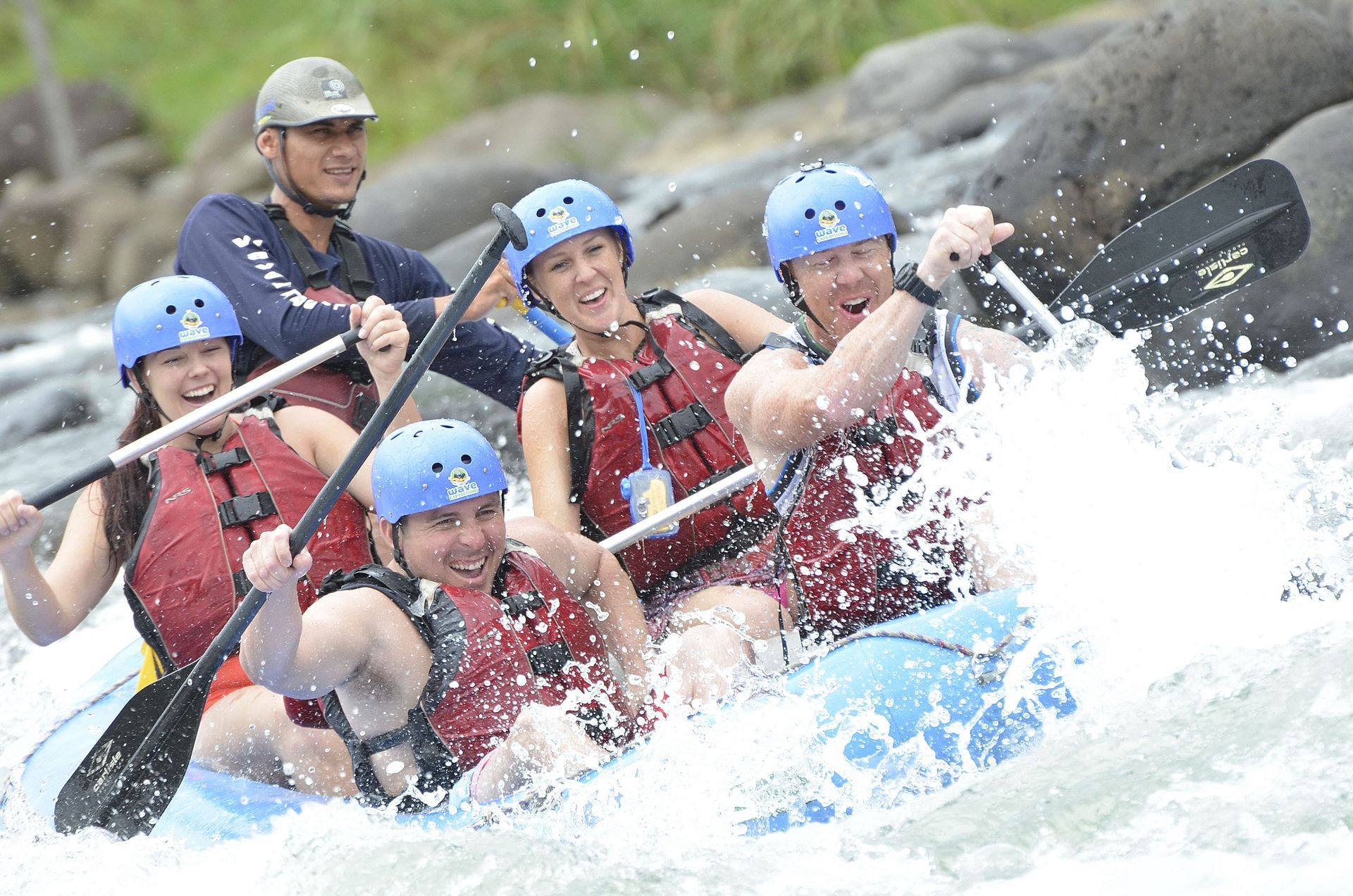 Class 3-4 White Water rafting on the Sarapiqui River Class 3-4 White Water rafting on the Sarapiqui River