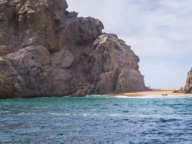 The rich waters of the Sea of Cortez will provide divers with a dazzling variety marine life with a mixture of raw scenic beauty above water